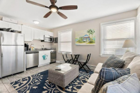 33rd Unit 3 Beach Bliss Parking Beach 2 Blocks Away